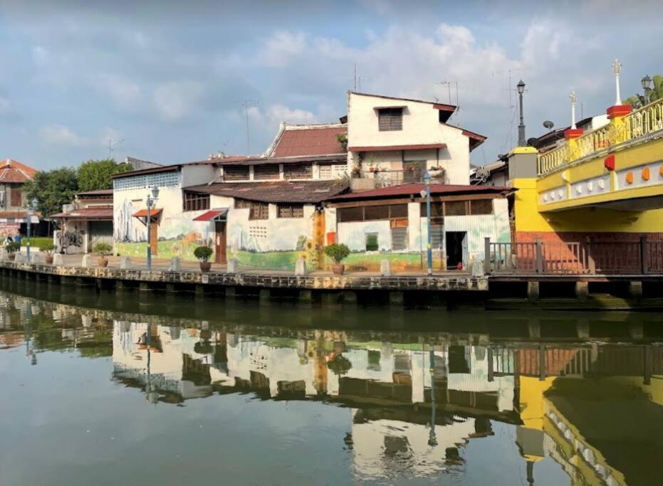 Leju 21 樂居 Explore Malacca From A Riverside House Exterior photo